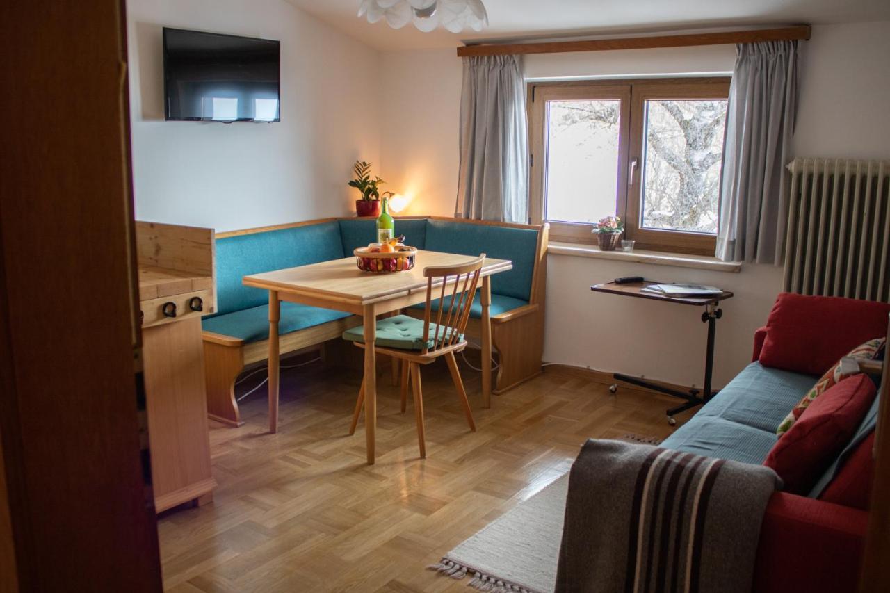 Wohnung Mit Bergblick Im Haus Sonne Райт-бай-Зеефельд Экстерьер фото